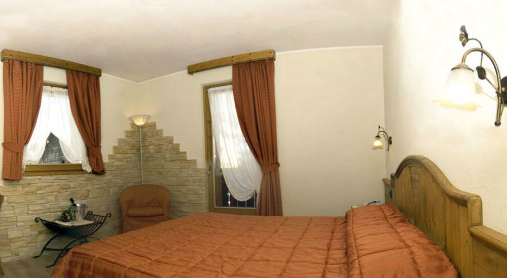 Hotel Costanza Mountain Holiday Livigno Luaran gambar