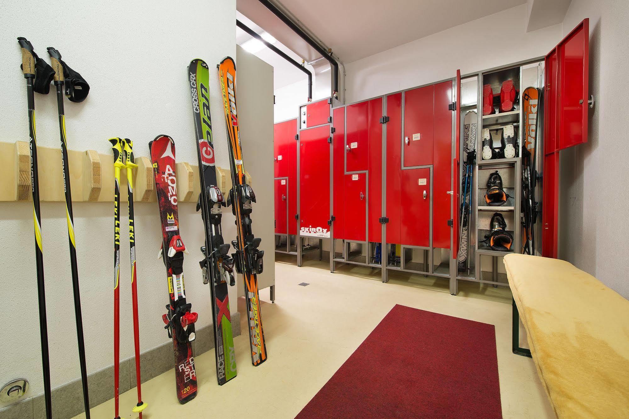 Hotel Costanza Mountain Holiday Livigno Luaran gambar