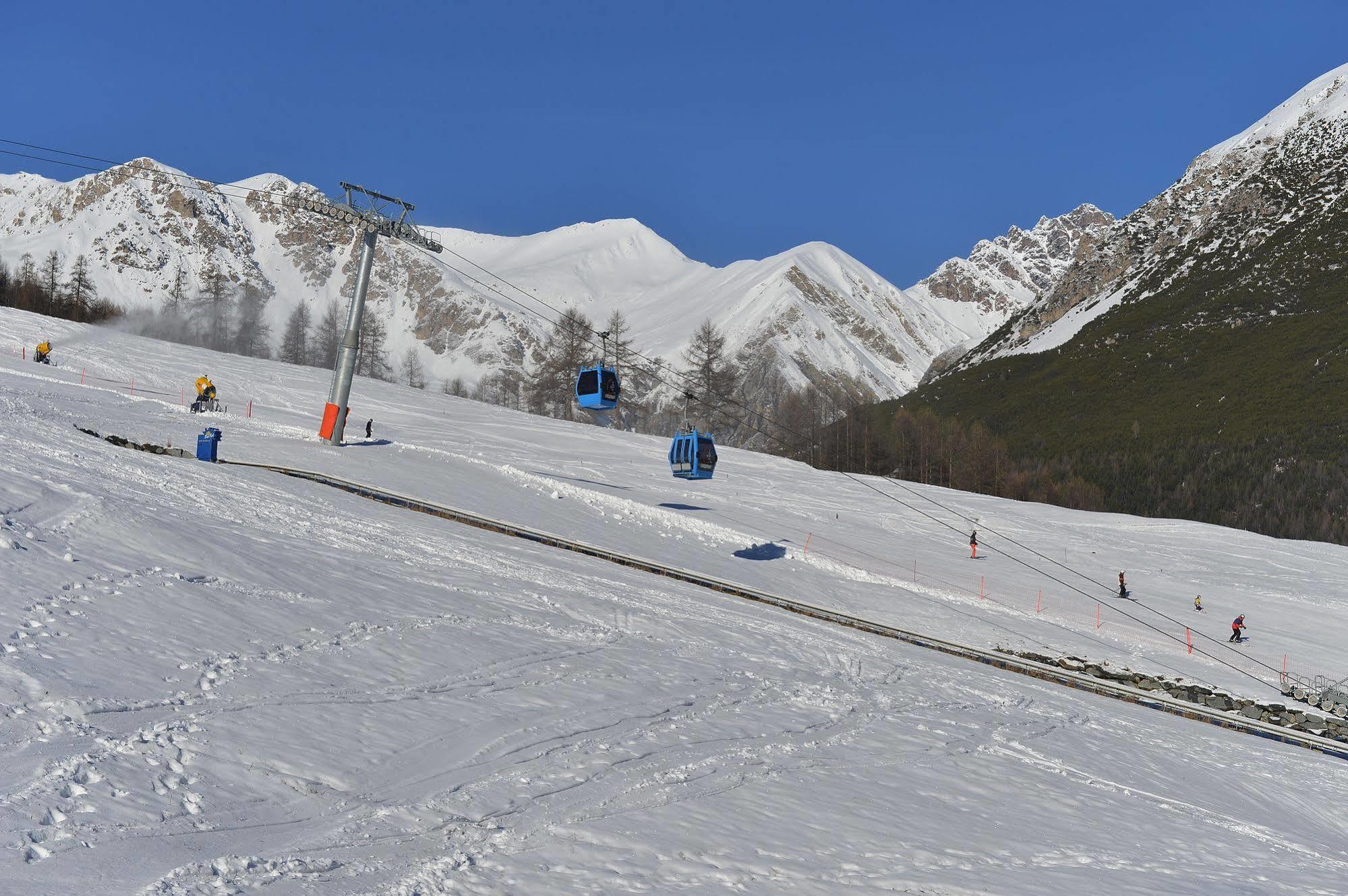 Hotel Costanza Mountain Holiday Livigno Luaran gambar